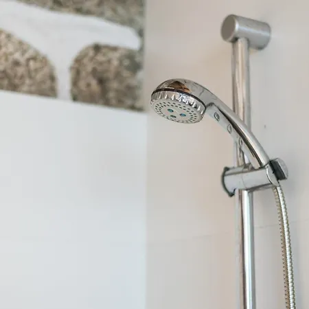 Mid-century Modern Gem In Braga Сasa de vacaciones