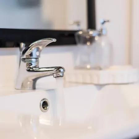 Сasa de vacaciones Mid-century Modern Gem In Braga *