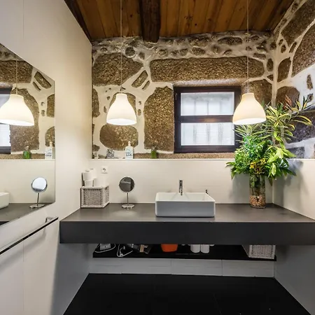 Casa Da Pedra Pinta