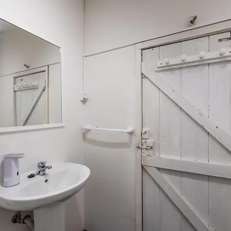 Mid-century Modern Gem In Braga * Soengas