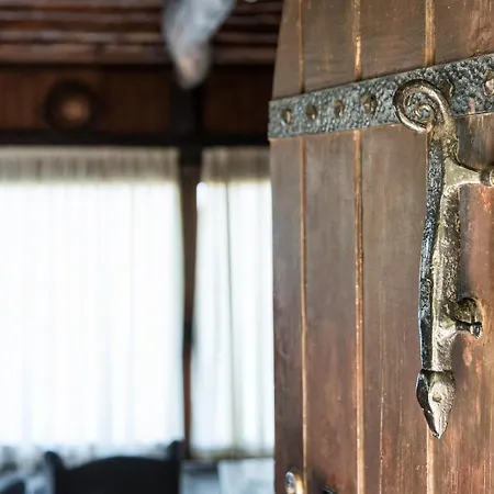 Mid-century Modern Gem In Braga Soengas