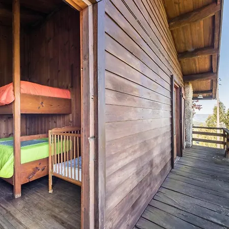 Сasa de vacaciones Mid-century Modern Gem In Braga *