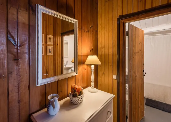 Mid-century Modern Gem In Braga Ferienhaus