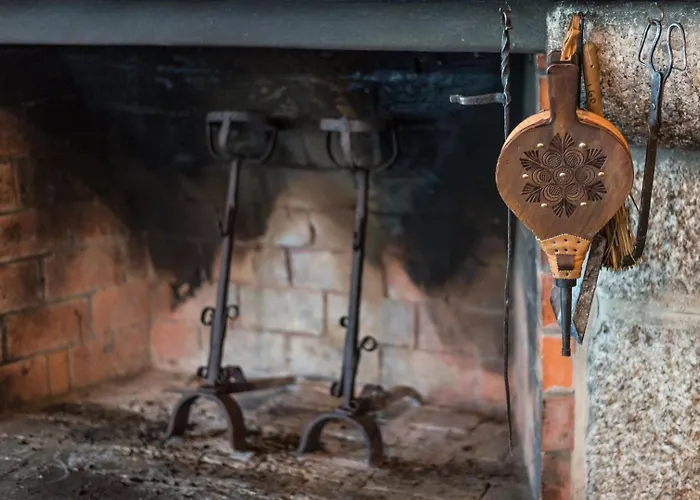 Mid-century Modern Gem In Braga Soengas