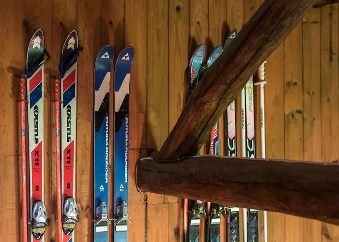 Mid-century Modern Gem In Braga Prázdninový dům