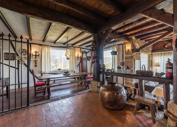 Mid-century Modern Gem In Braga Ferienhaus *