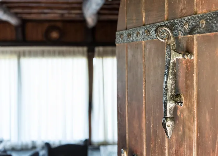 Mid-century Modern Gem In Braga Soengas