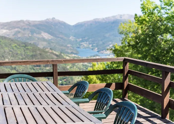 Mid-century Modern Gem In Braga Prázdninový dům Soengas