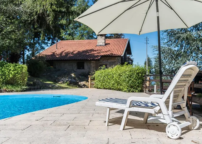 Mid-century Modern Gem In Braga Soengas