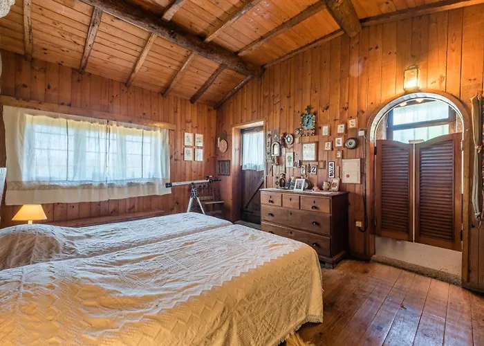 Mid-century Modern Gem In Braga Ferienhaus