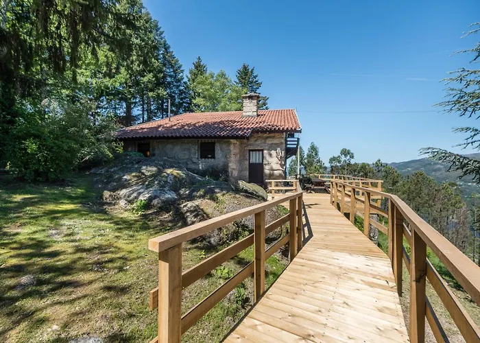 Mid-century Modern Gem In Braga Ferienhaus